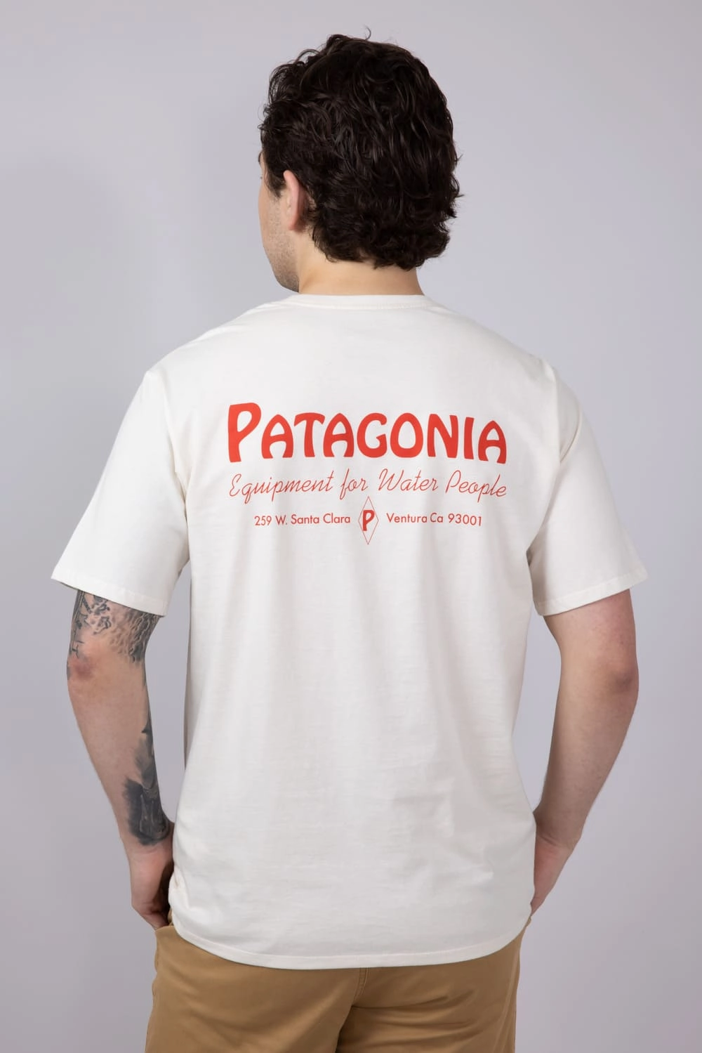 Patagonia Men??s Water People Pocket Graphic T-Shirt in Natural | 37734-WPNL Light and Soft