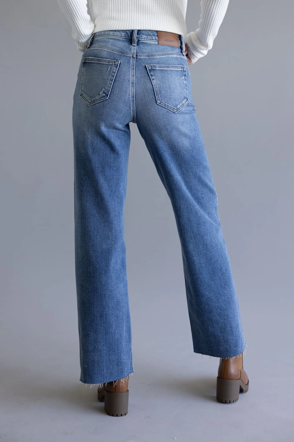Hidden High Rise Logan Straight Leg Dad Jeans for Women | HD9177D-MD Sharp Vibe