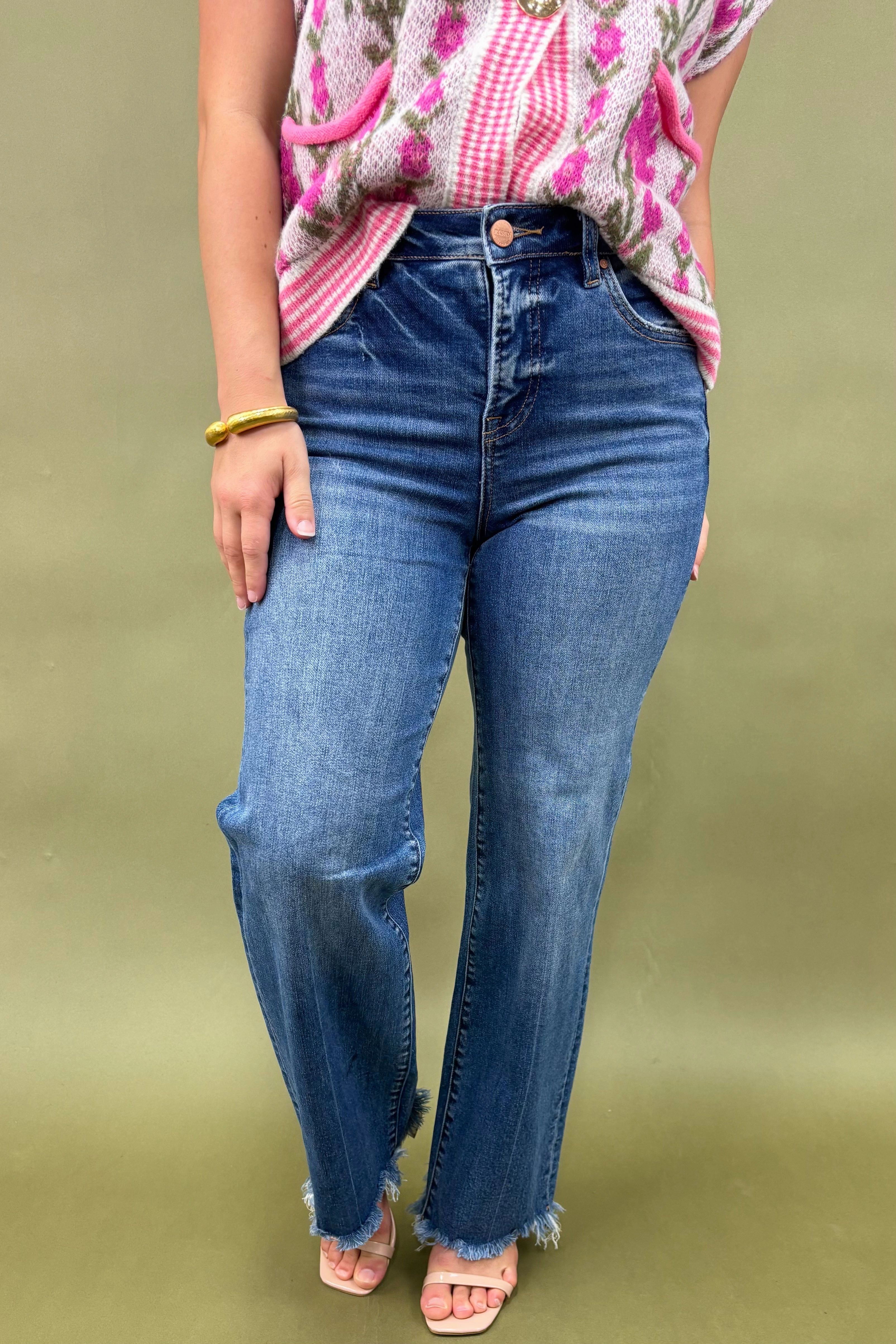 Adaptable Style The Clara Ankle Straight Jeans