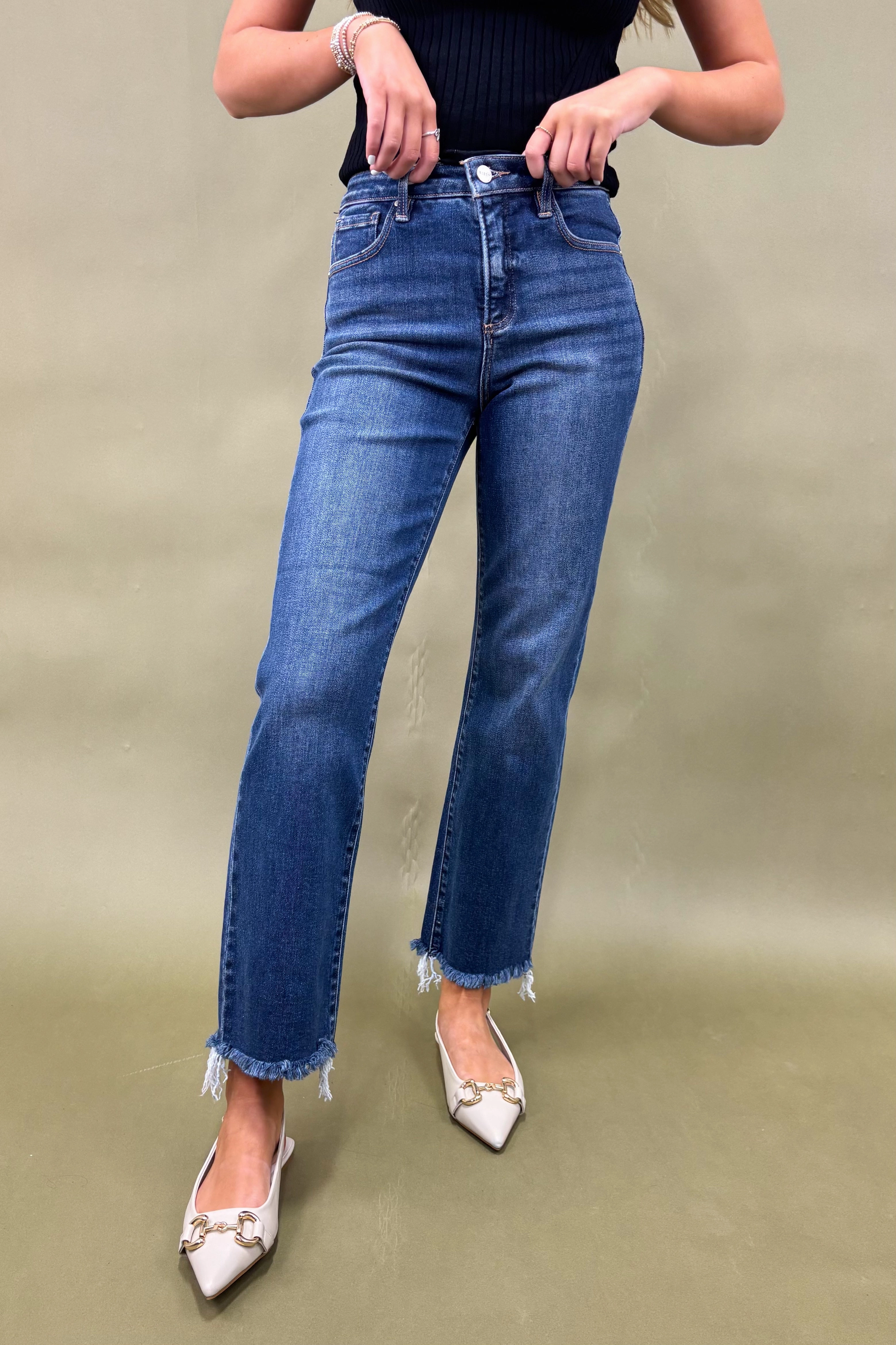 The Jenna Crop Straight Jeans Simple Silhouette