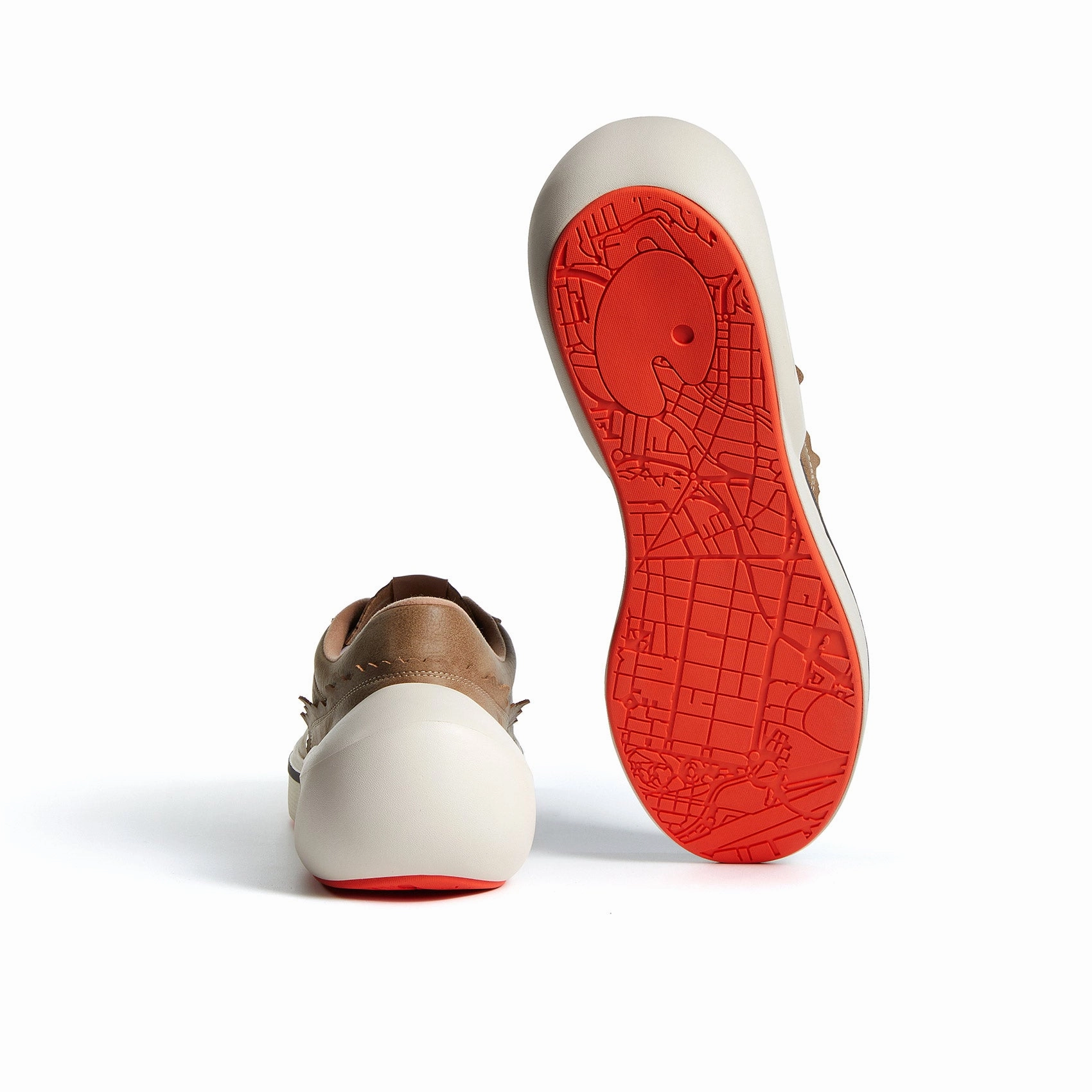 Feather Bilbao B2 Men Outdoor Motion