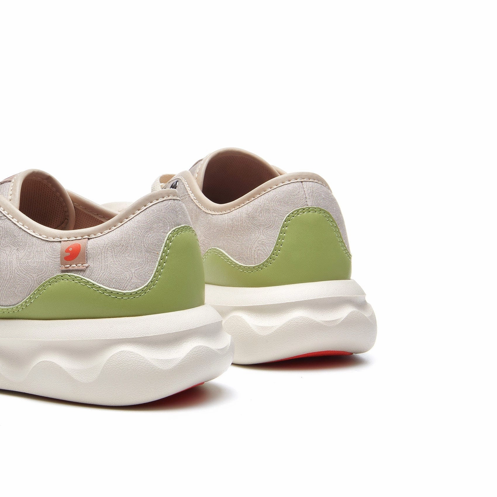 Strong Stitching Low Profile Cushioning Sesame Segovia I Women