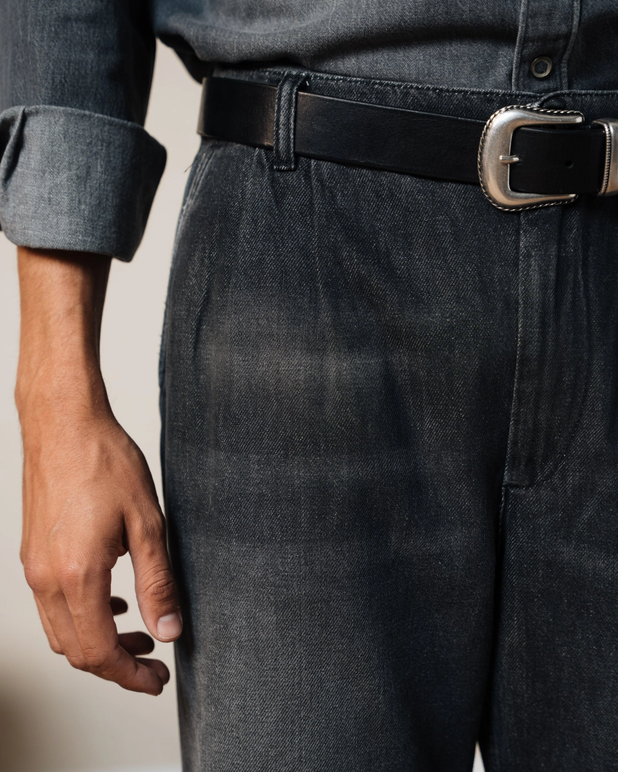 Riomaggiore Couple Look Athlete Fit Festival Outfit