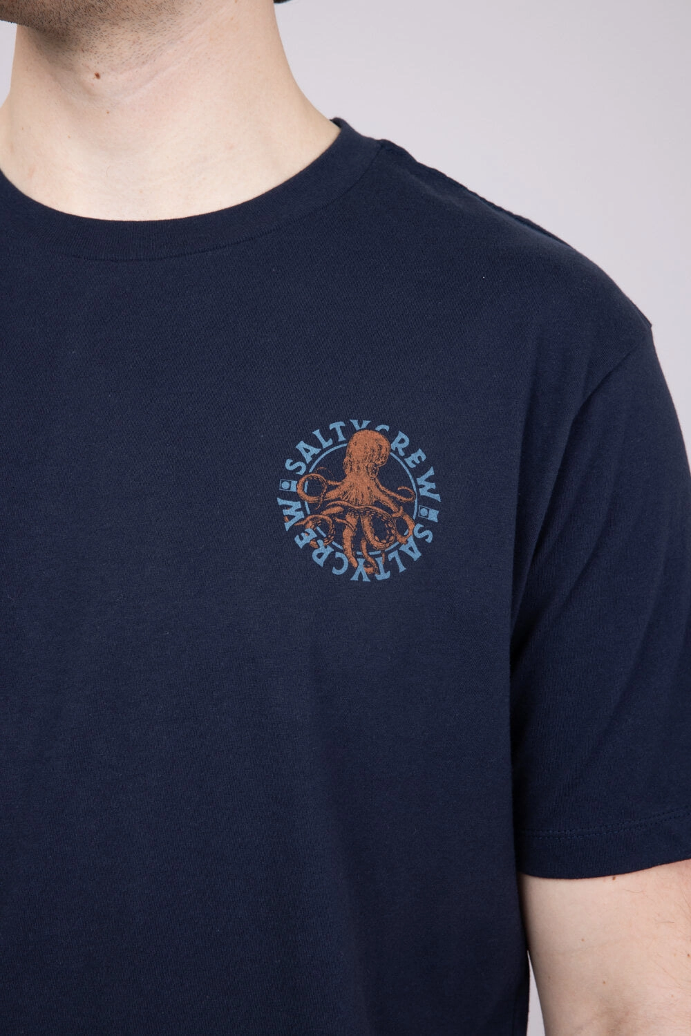 Camping attire Salty Crew Tentacles T-Shirt for Men in Navy | 20035729-NAVY