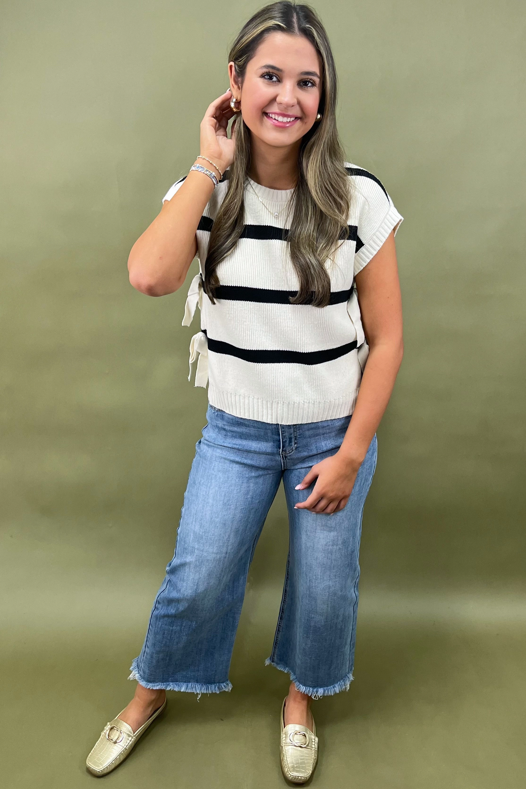 WideNeckOpening AntiStaticLining Seashell Stripes Sweater