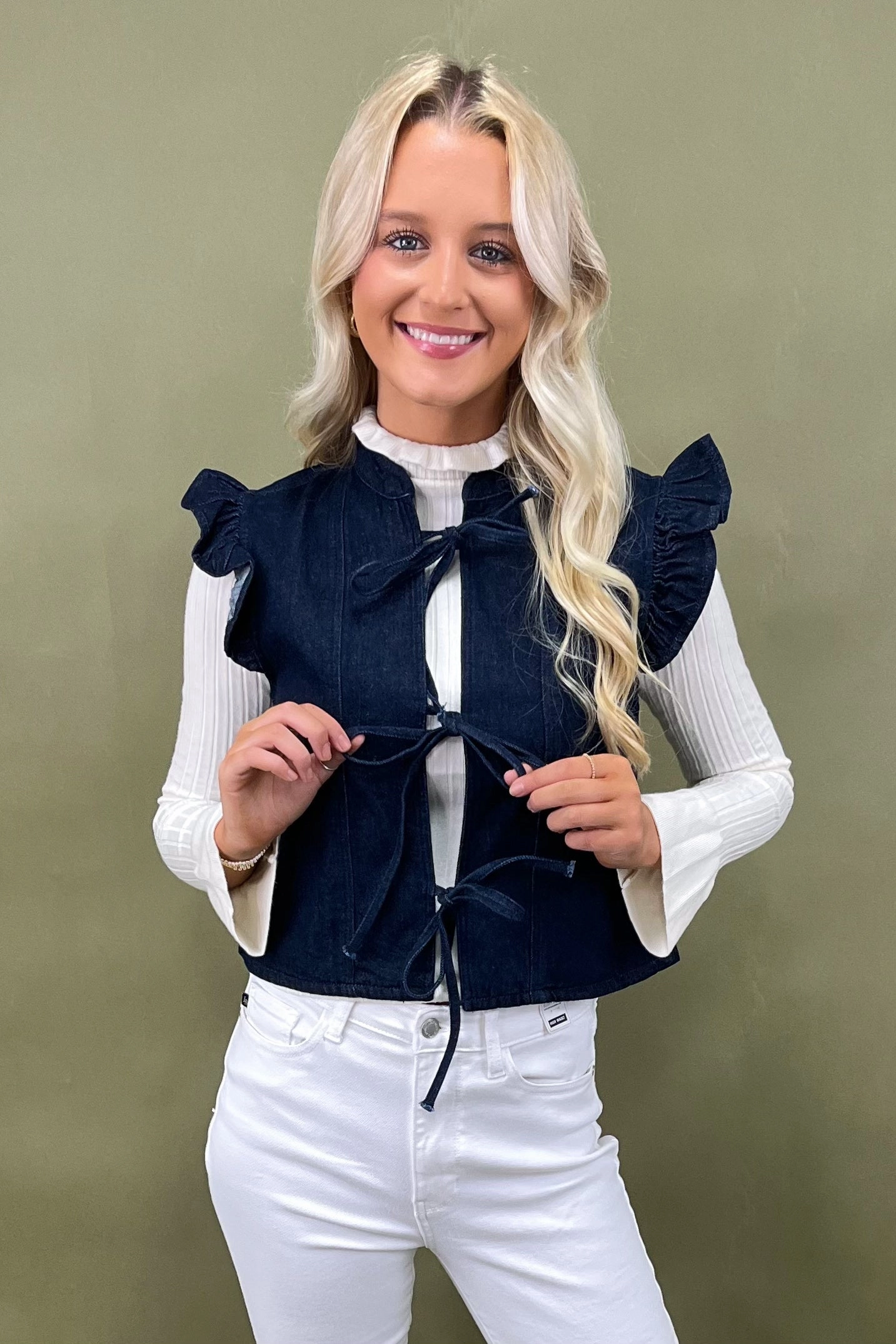 Prairie Bow Denim Vest HighDurabilityWeave Hypoallergenic Inner Layer