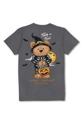 Multi Panel Design Fun and Playful Simply Southern Plus Size Trick Or Treat T-Shirt for Women in Grey | EXT-SS-TEDDYCANDY-WSHCOAL