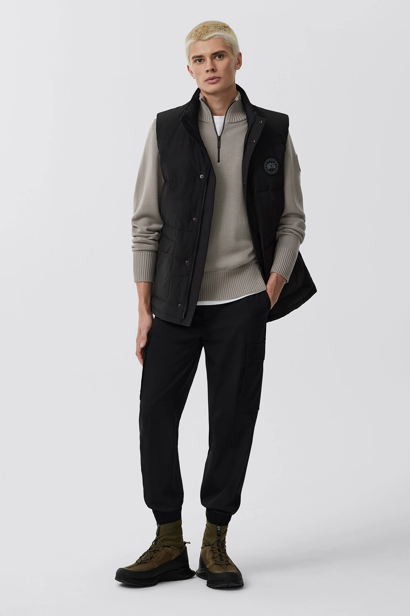 Freestyle Crew Vest Black Label MoistureWickingTechnology Light Reflectivity Trim