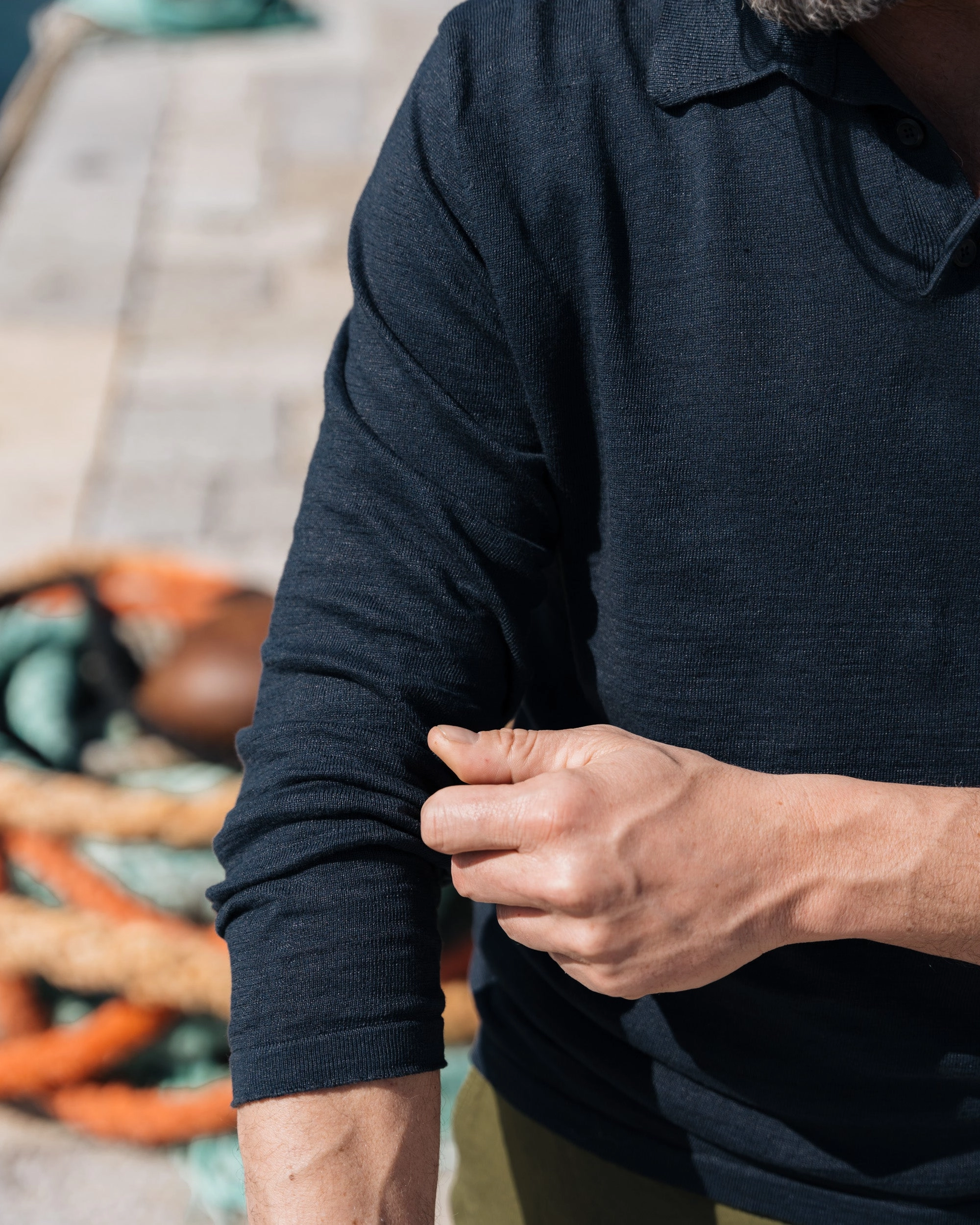 Specchia Friction Resistant Easy Draping