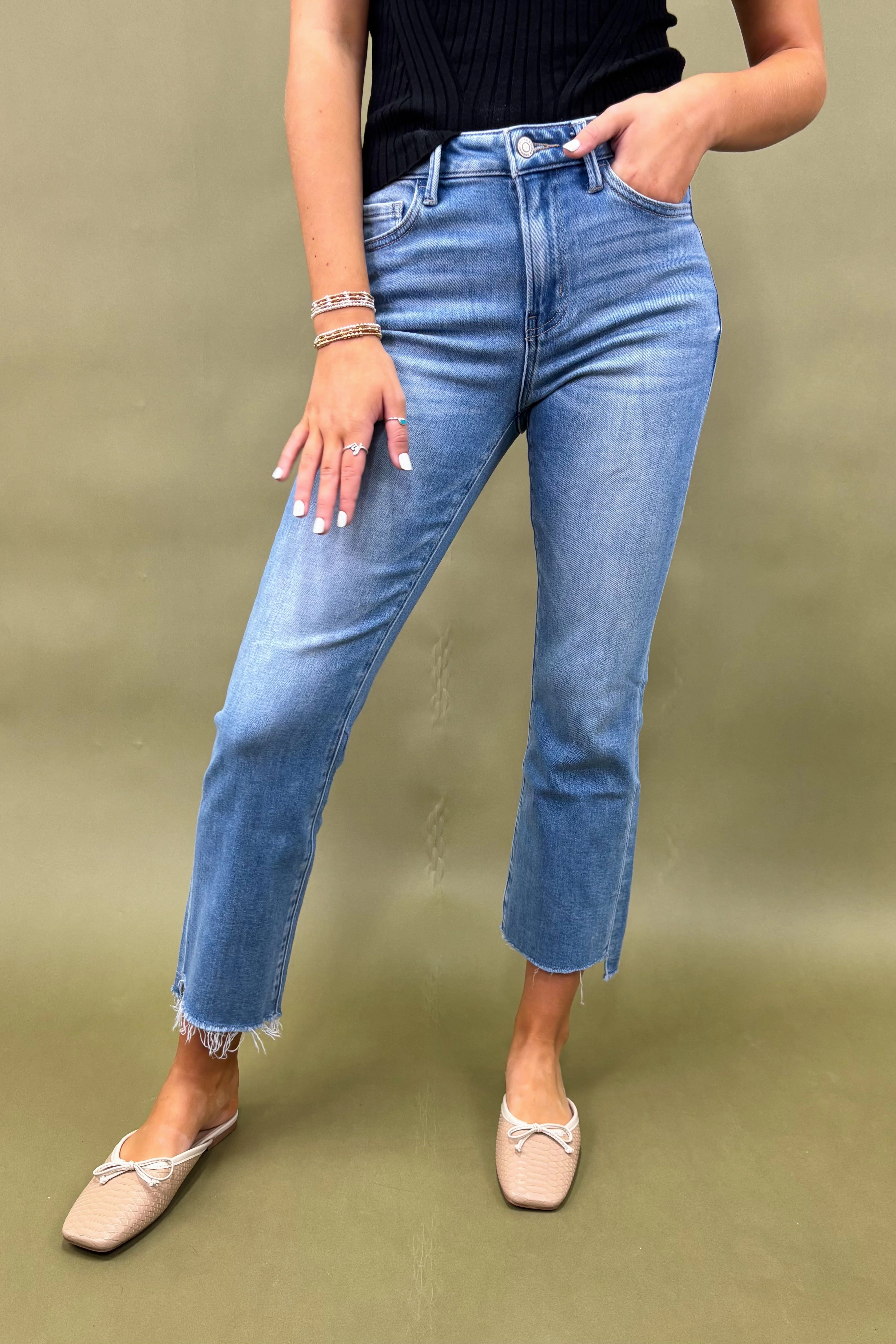 The Sylvie Raw Hem Jean Recyclable Fabric Blend Smooth Fit Lining