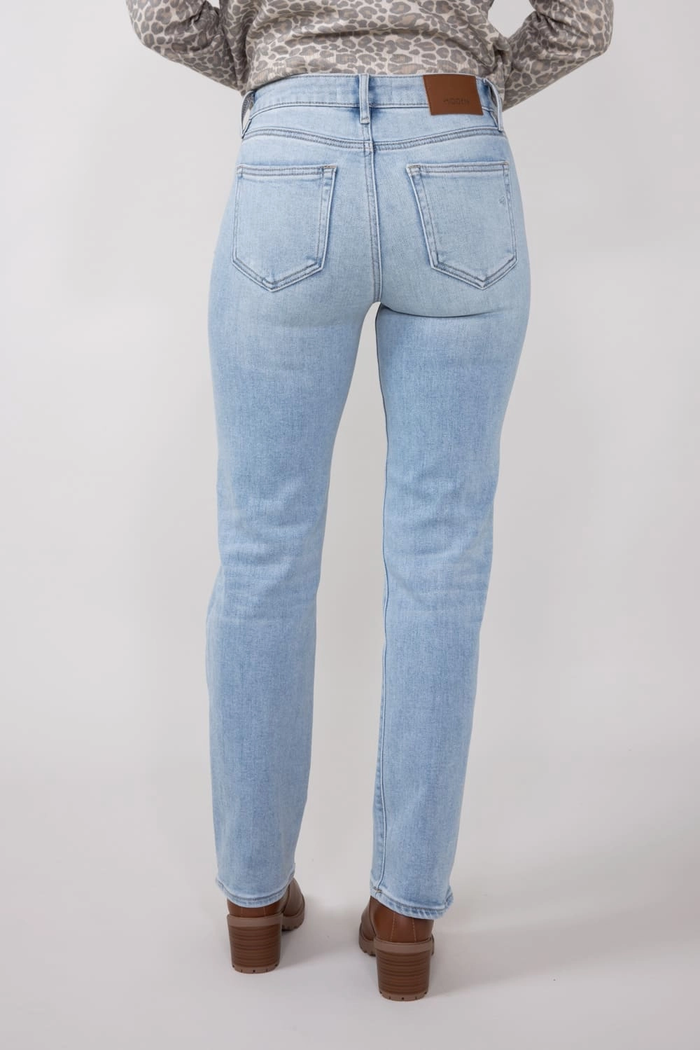 Comfy Silhouette Hidden High Rise Tracey Straight Leg Jeans for Women | HD1519ST-LT