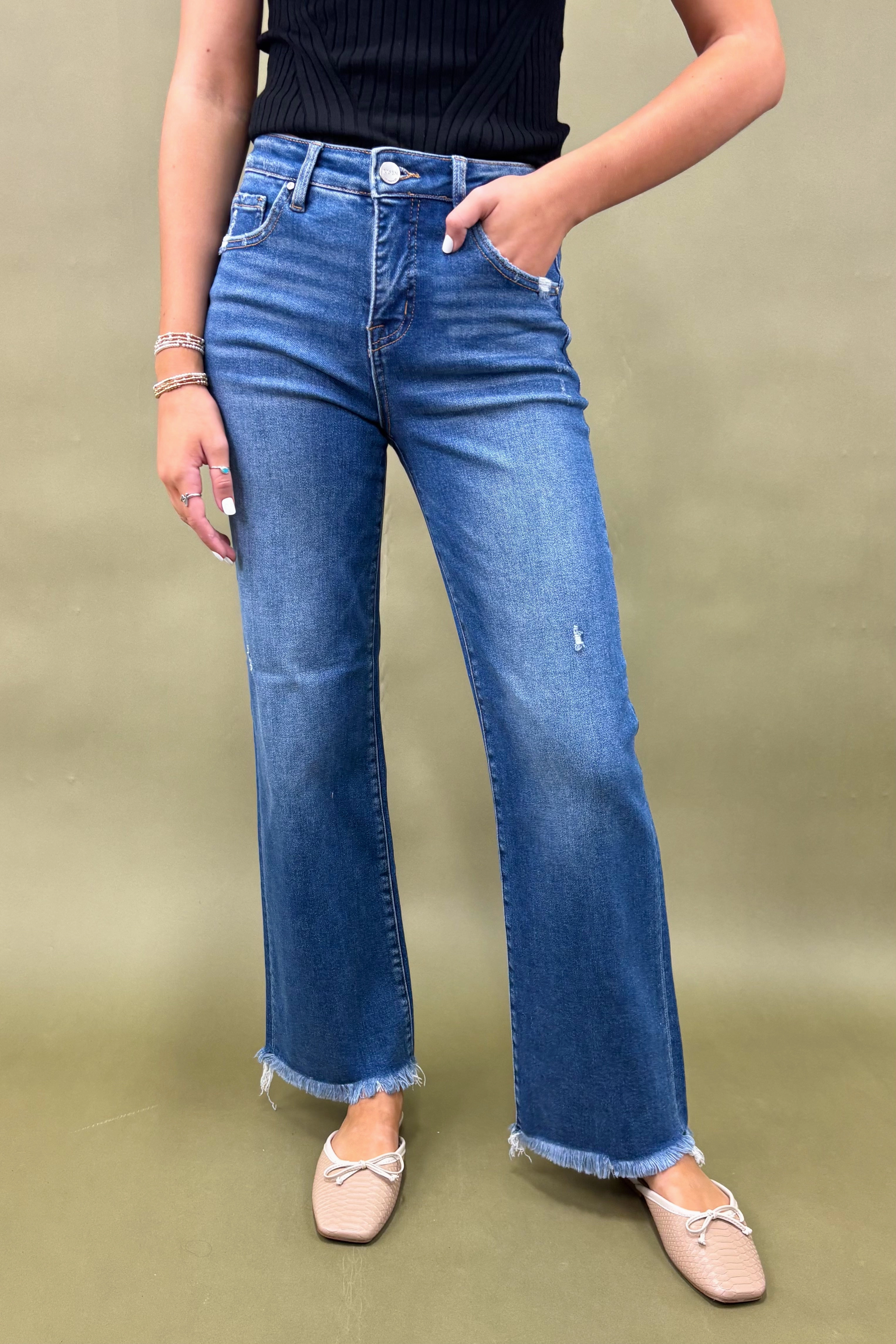 The Chloe Mid-Rise Jeans Movement Comfort Thermal Lining