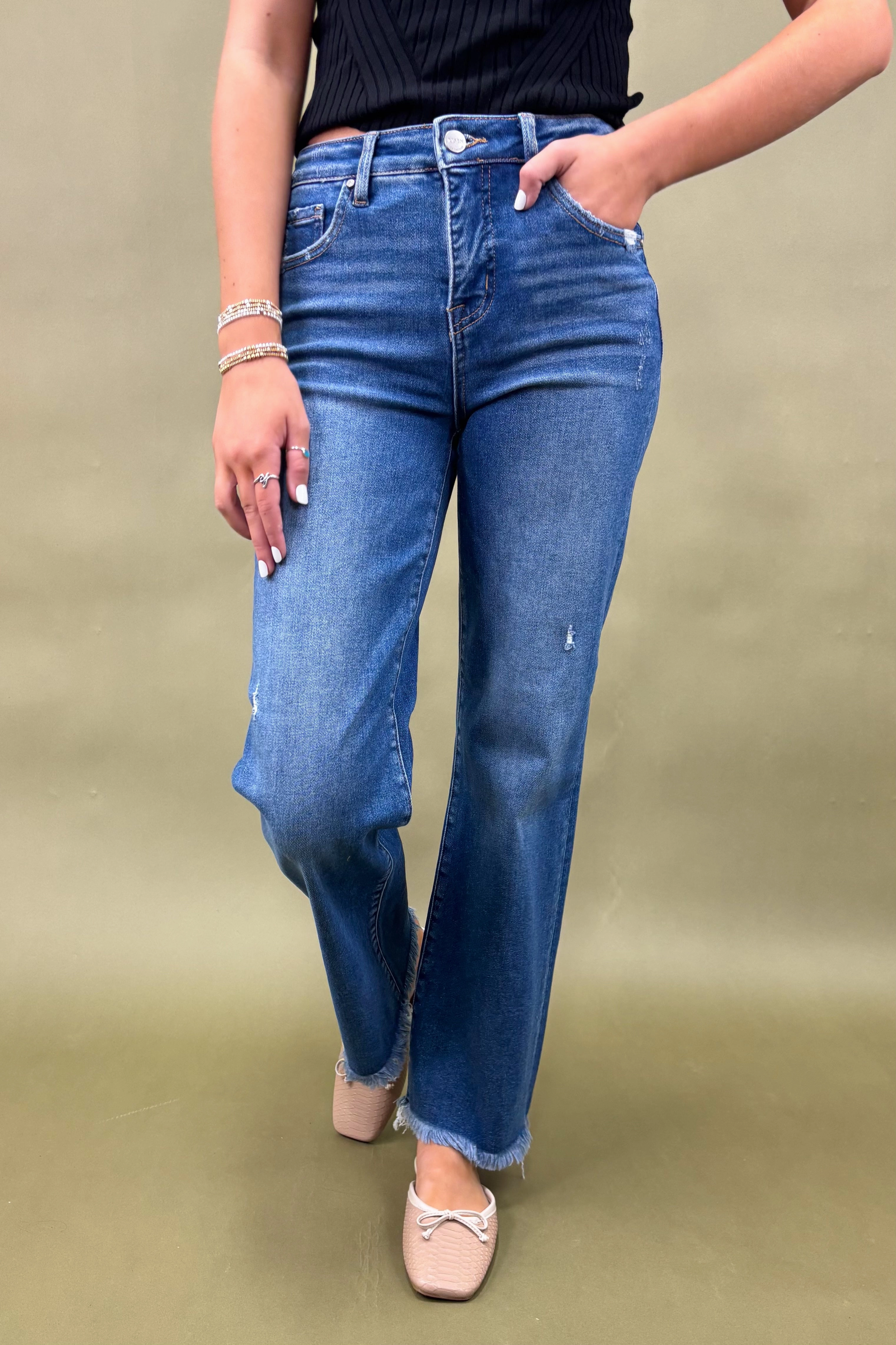 Relax Fit Design The Chloe Mid-Rise Jeans