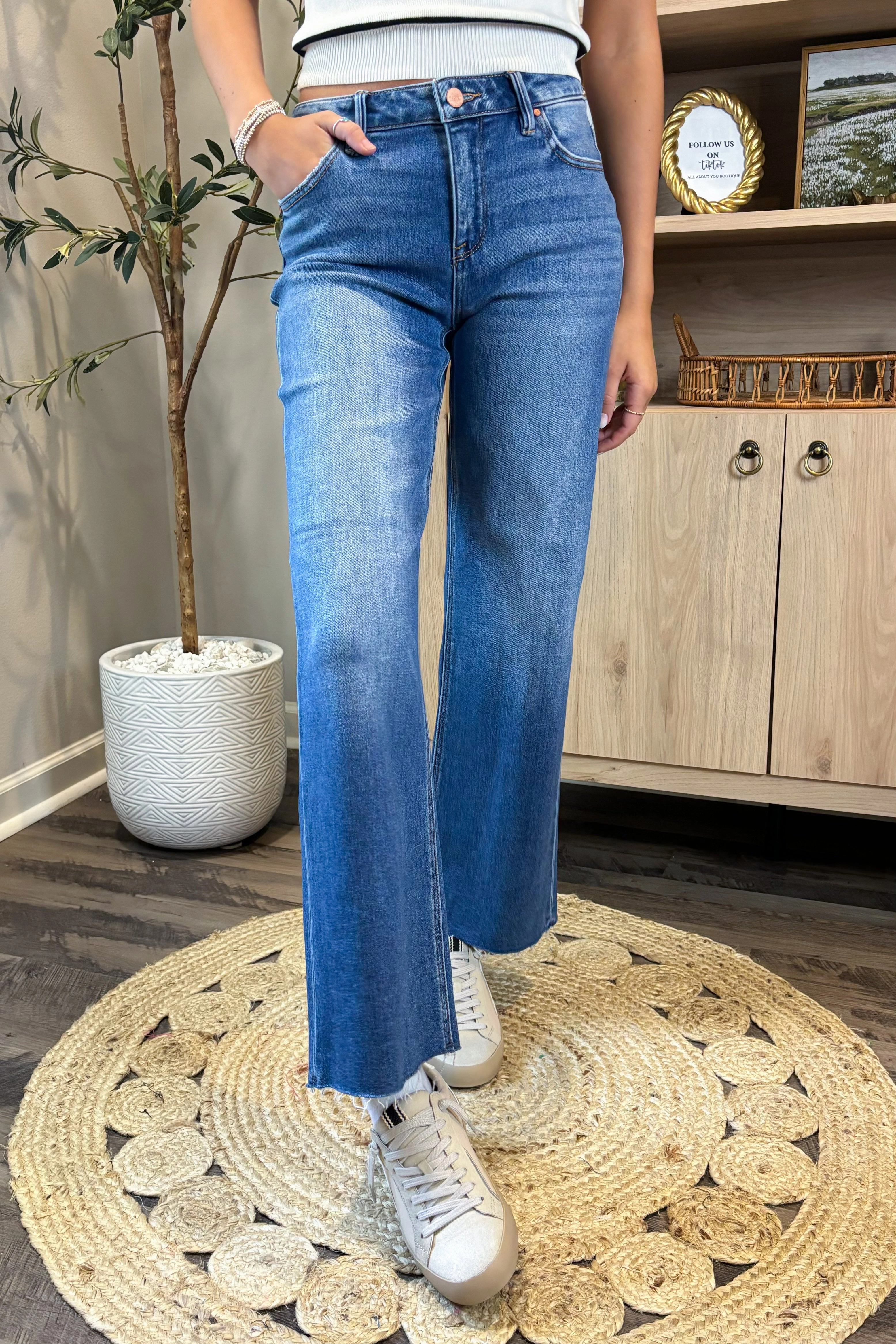 The Atlas Mid Rise Cropped Jeans Fashionable Appeal Odor Control Technology