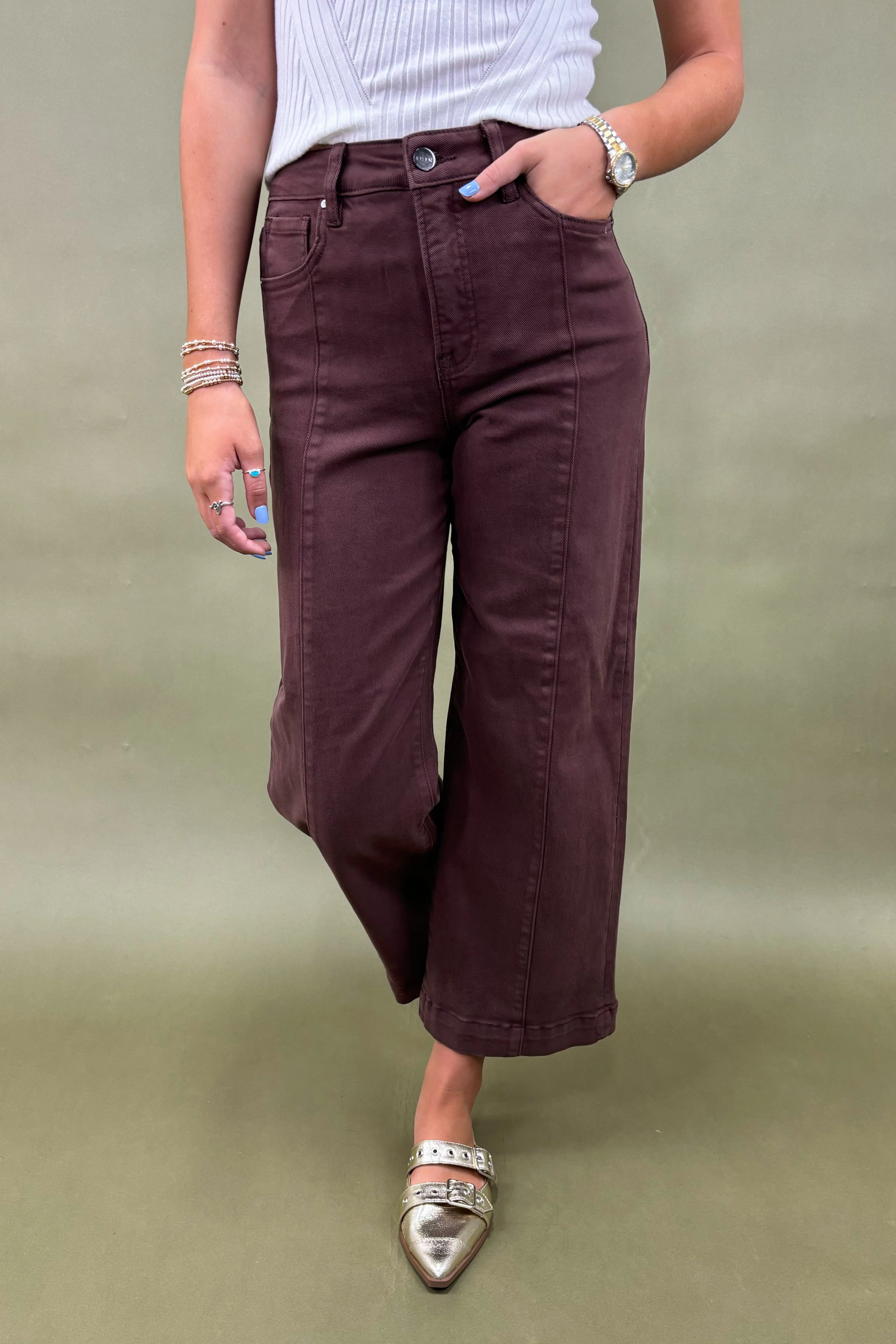 Comfy All-Day The Chestnut Cropped Wide Leg Jeans