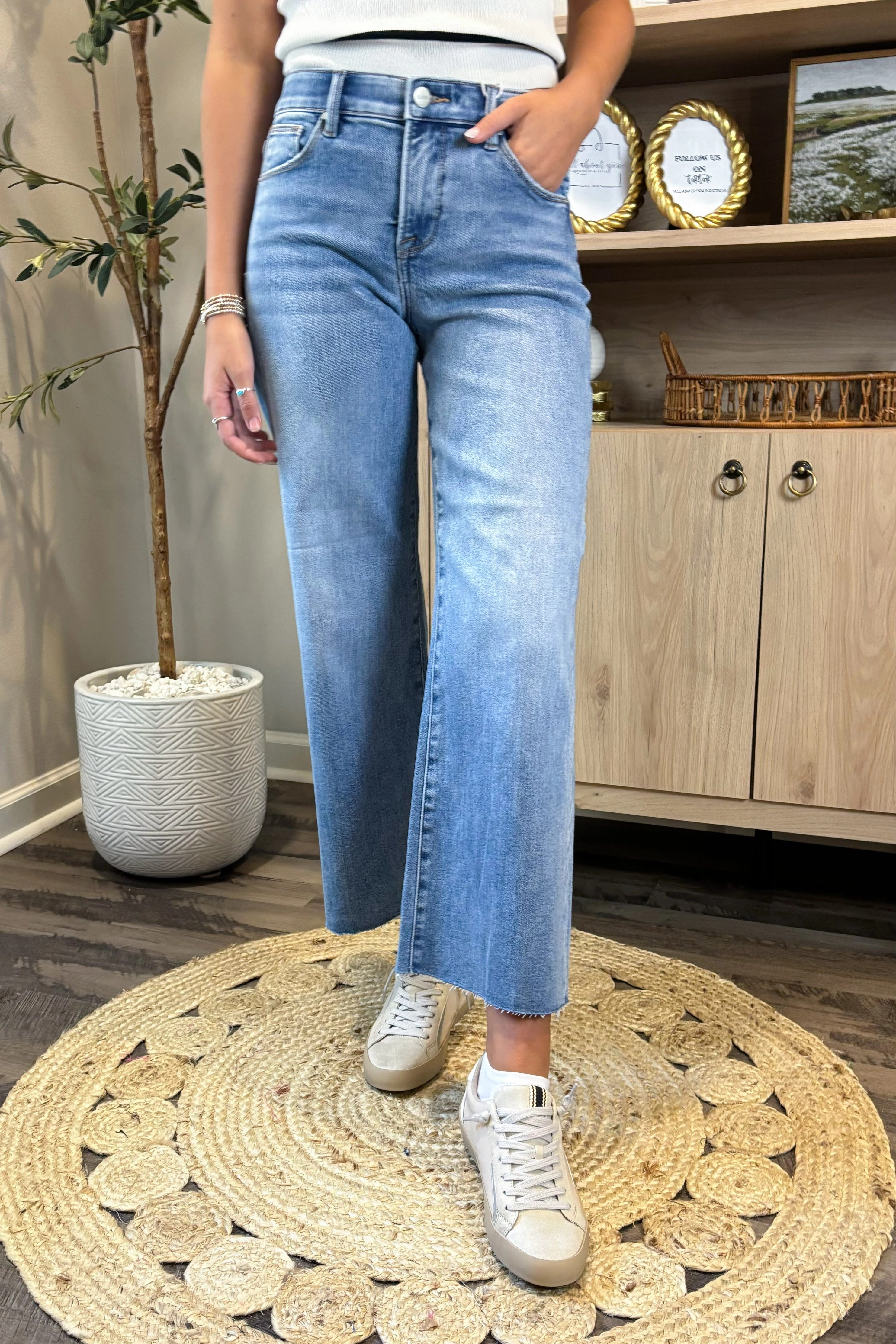 The Jamie Mid Rise Crop Jeans Flexible Material
