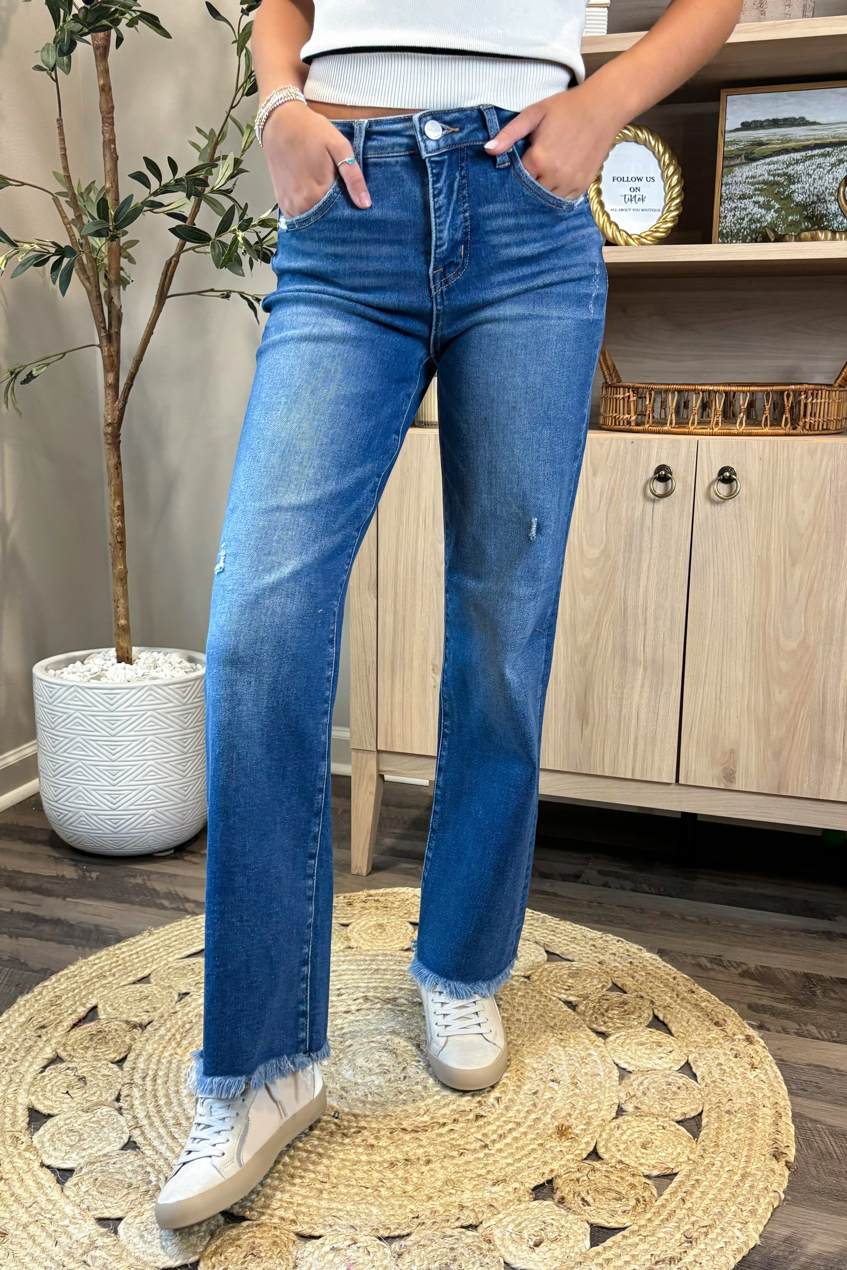 The Josephine Mid Rise Jeans Soft Design High-waisted fit