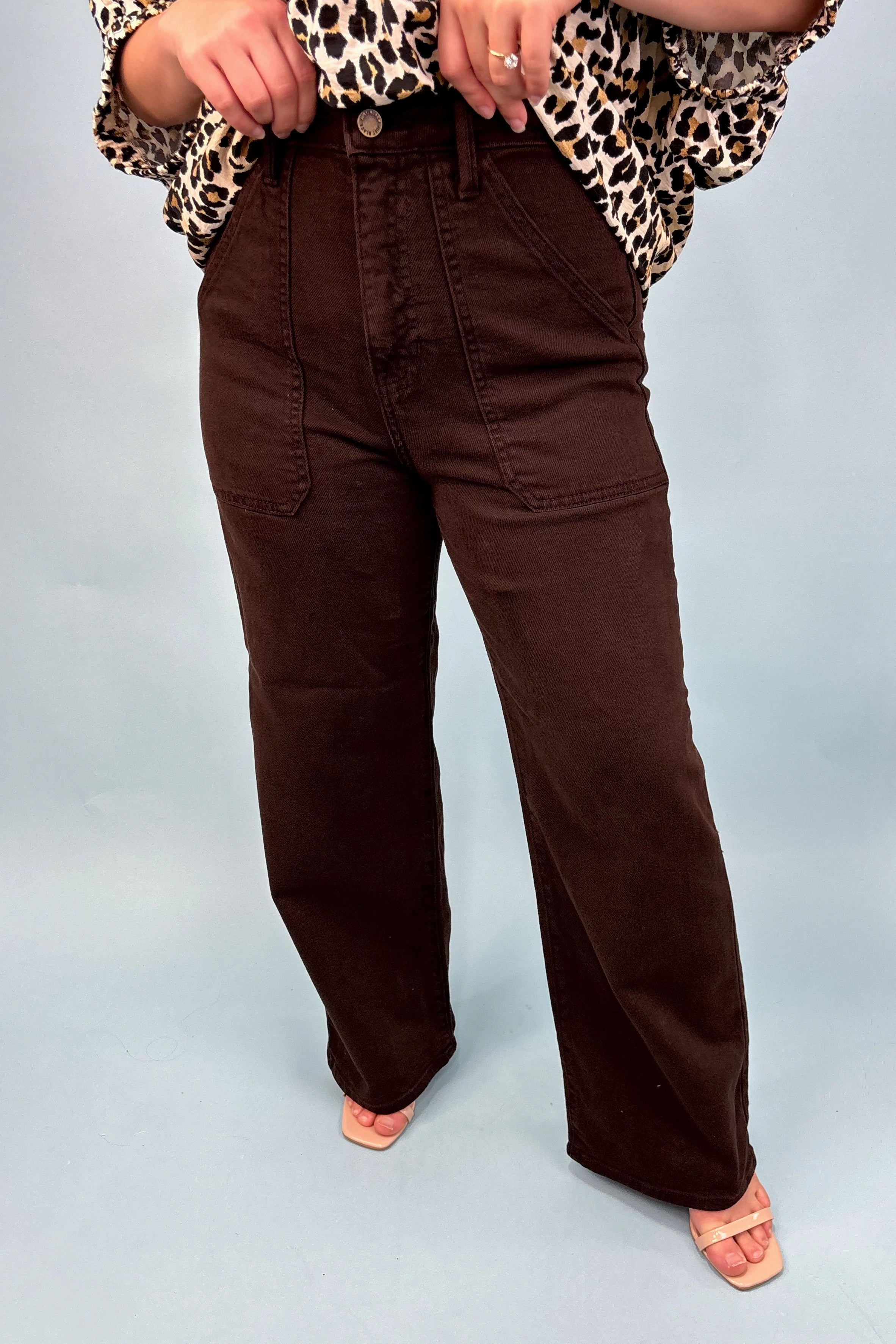 The Lexi Wide Leg Jeans smooth zipper