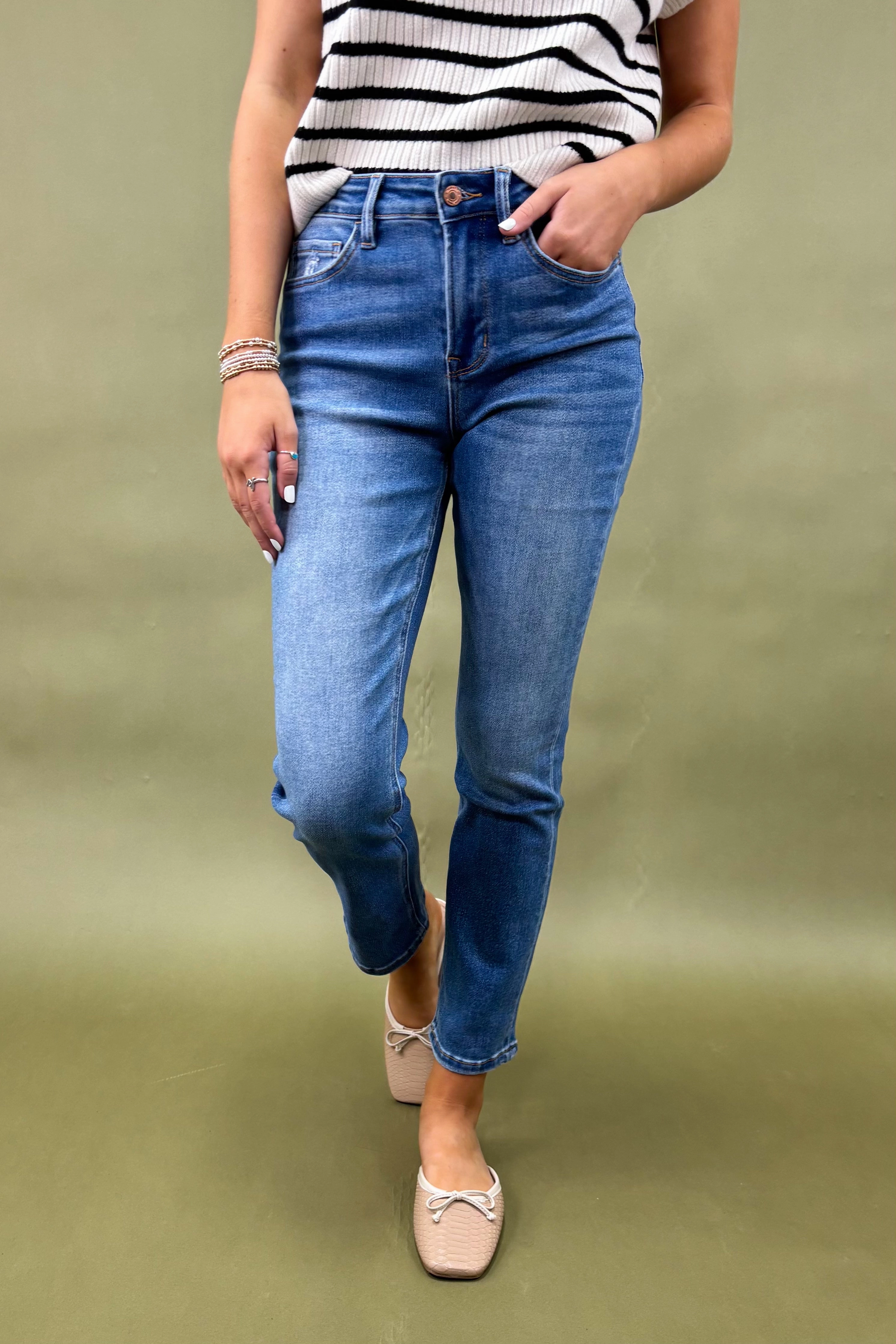 Tight Fit Core Support The Logan Slim Straight Jeans