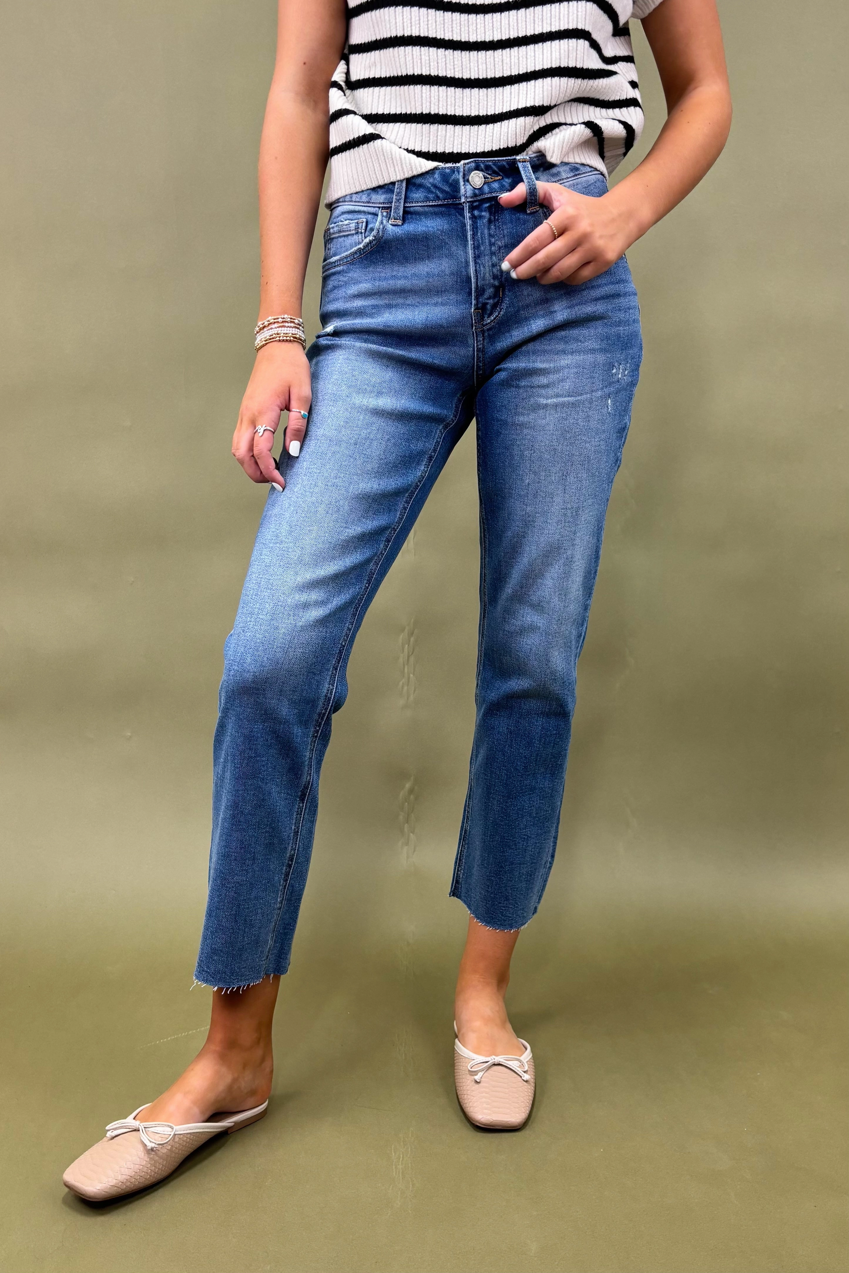 LowProfileTopstitching Non-Binding Fit The Maren  Mid Rise Ankle Straight Jeans