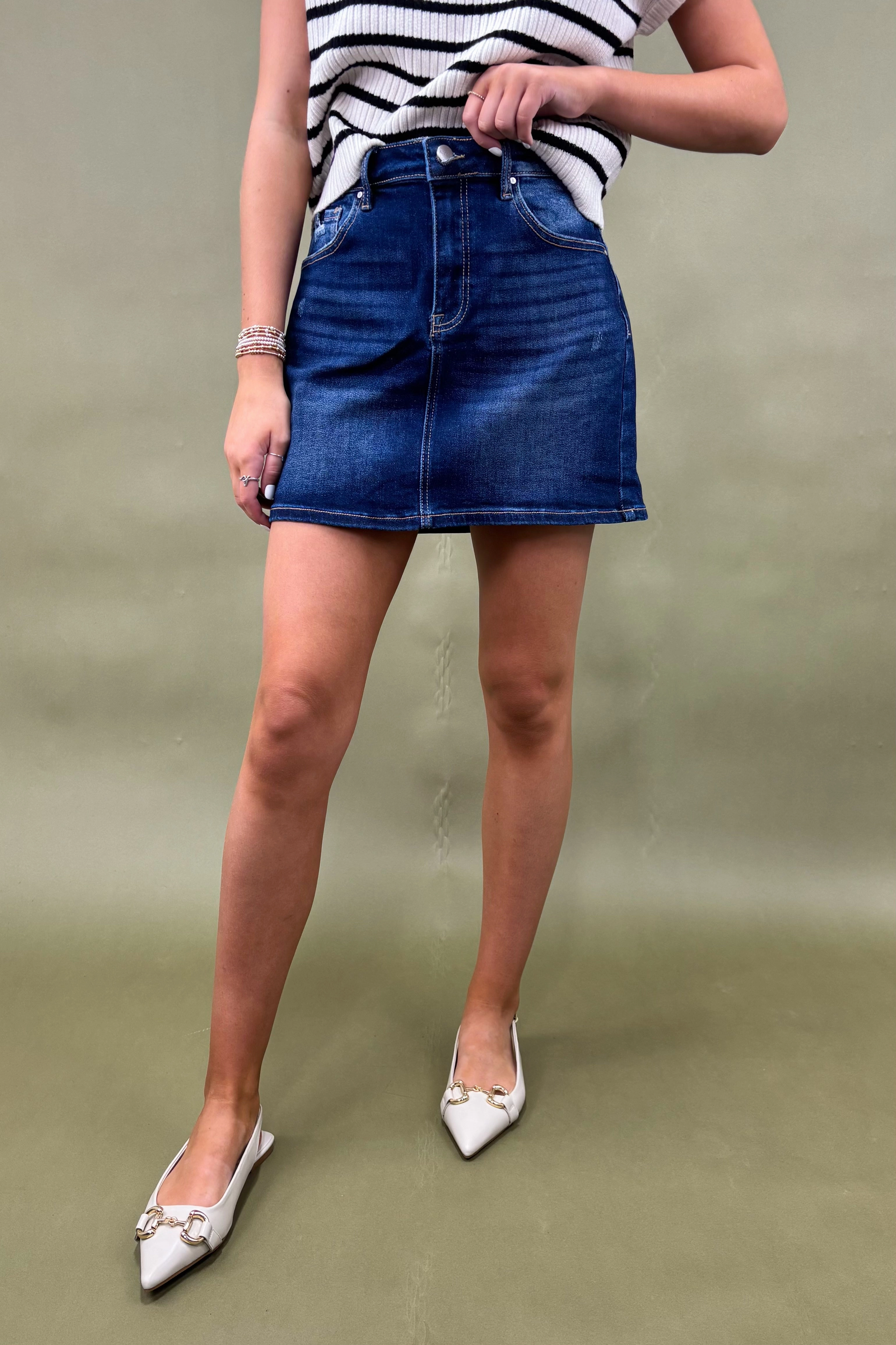 The Maura Mid-Rise Skirt Daily Comfort Fit Easy Access