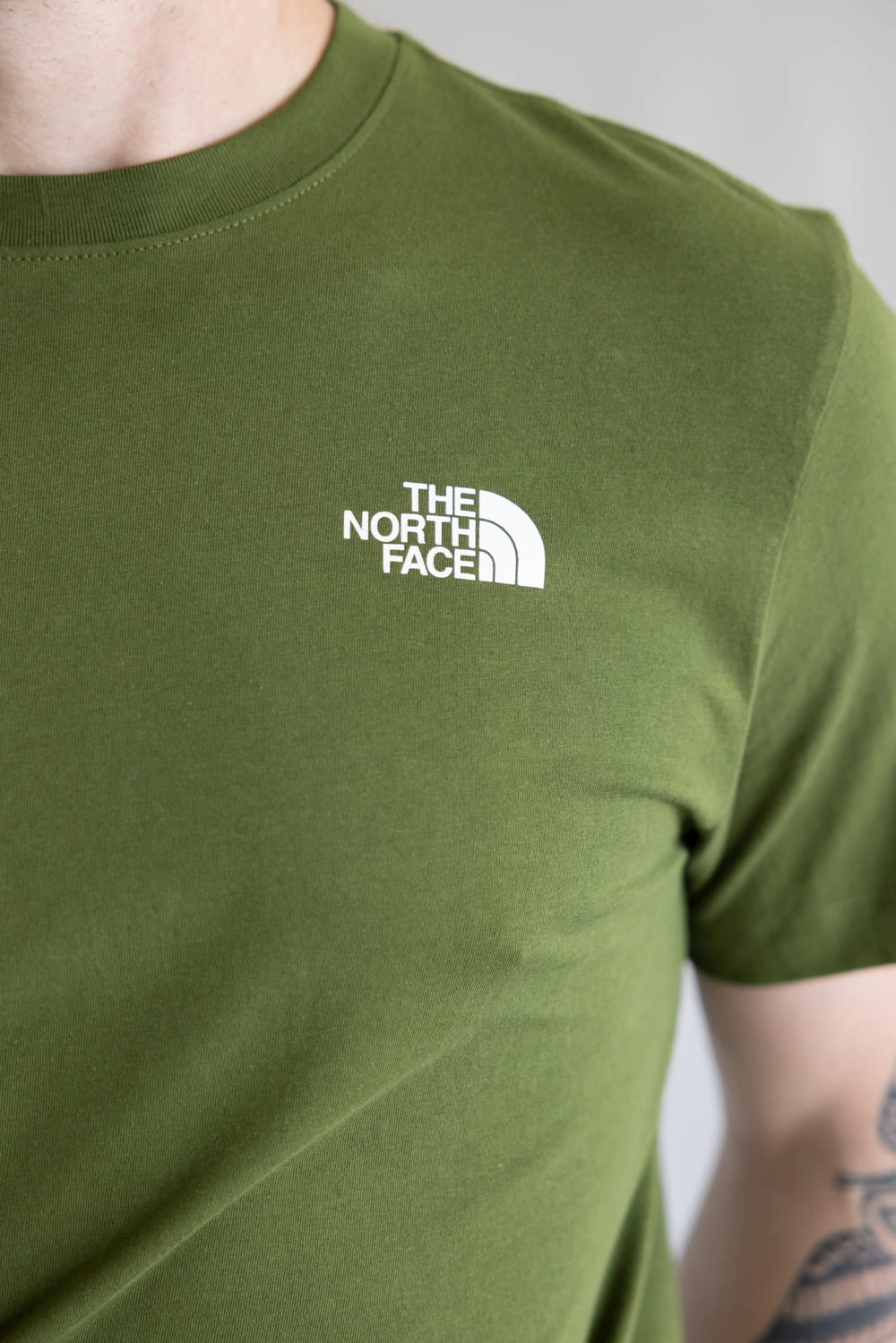 The North Face Core Box Graphic T-Shirt for Men in Green | NF0A8B6K-BRI Perfect Layer Wear