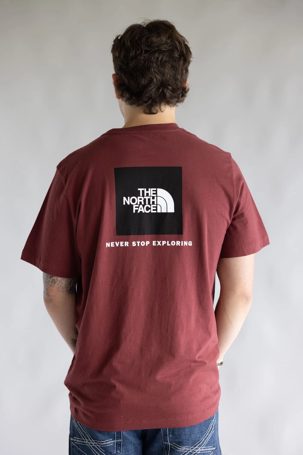 Modern Fit The North Face Half Dome T-Shirt for Men in Sumac Red | NF0A8B6K-0VO
