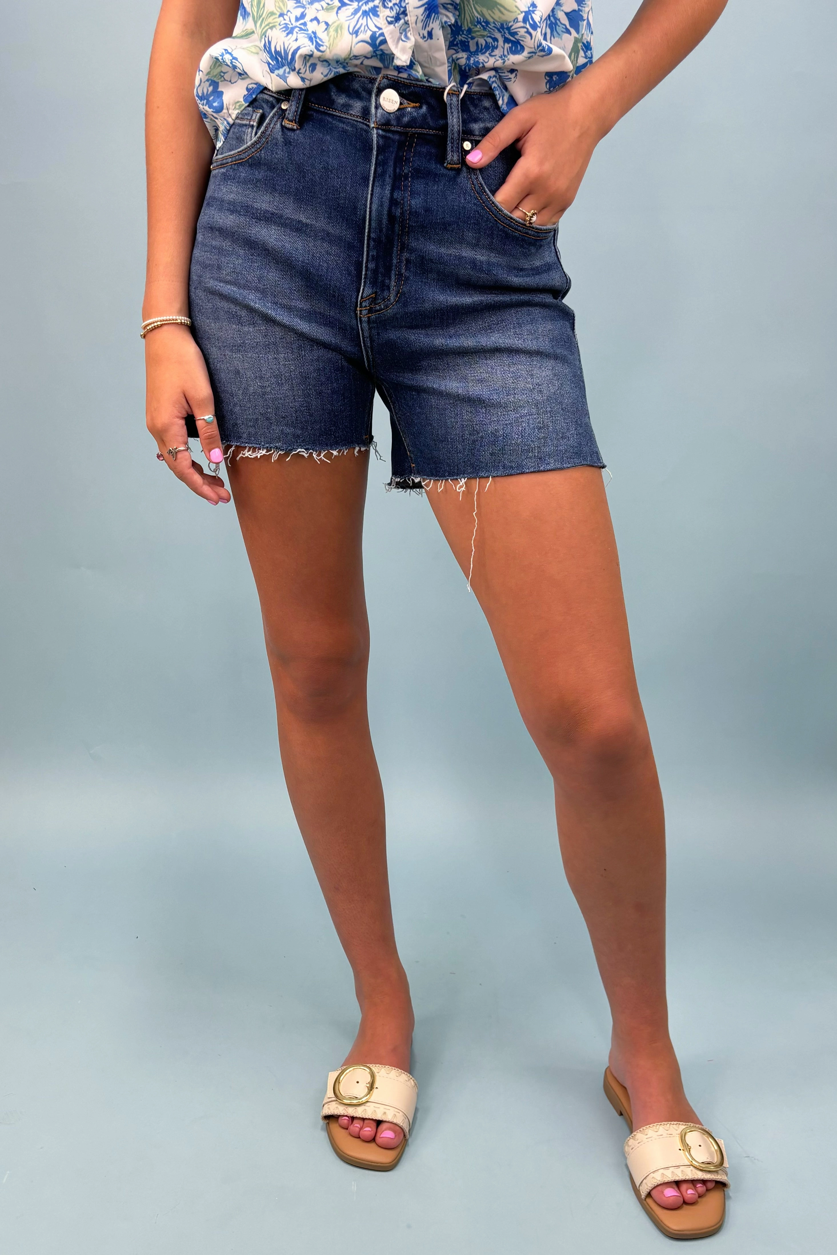 The Savannah Mid-Wash Denim Shorts Tagless label Day Comfort