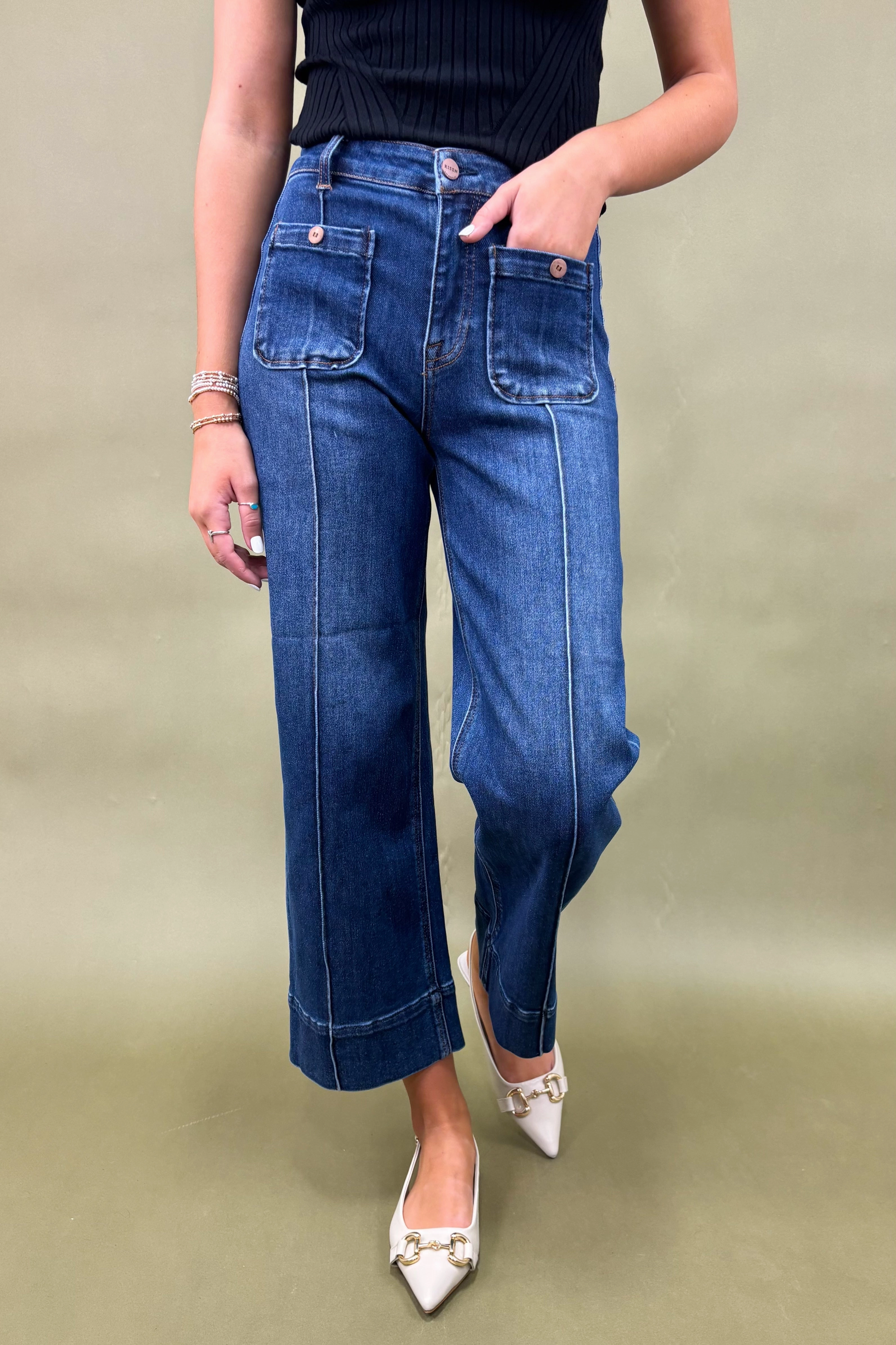 Metallic accents The Vivian Crop Wide Jeans