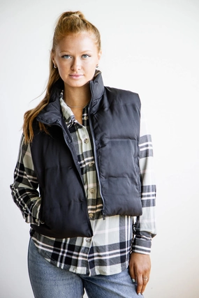 Modern Functional Design Thread & Supply Issey Cropped Puffer Vest for Women in Black | J2691PPGGK-BLACK Durable Hem Guards