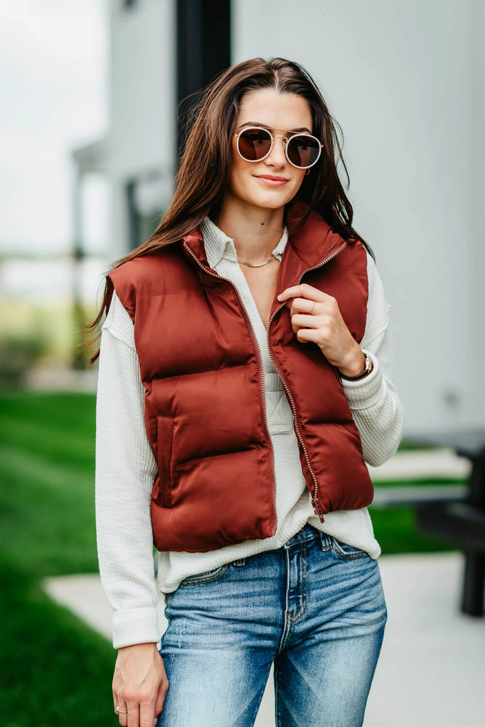 Convertible Silhouette Stretch Material Thread & Supply Issey Cropped Puffer Vest for Women in Malbec Red | J2691PPGGK-MALBEC Core Fit