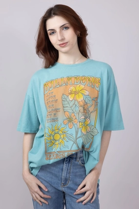 Timeless Fit polo neck Billabong Daylight Blooms Oversized Graphic T-Shirt for Women in Blue | 24B352516-MYB