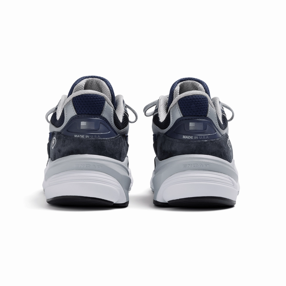 New Balance Men's M990NV6 Navy/White Durable Power Odor Resistant Material
