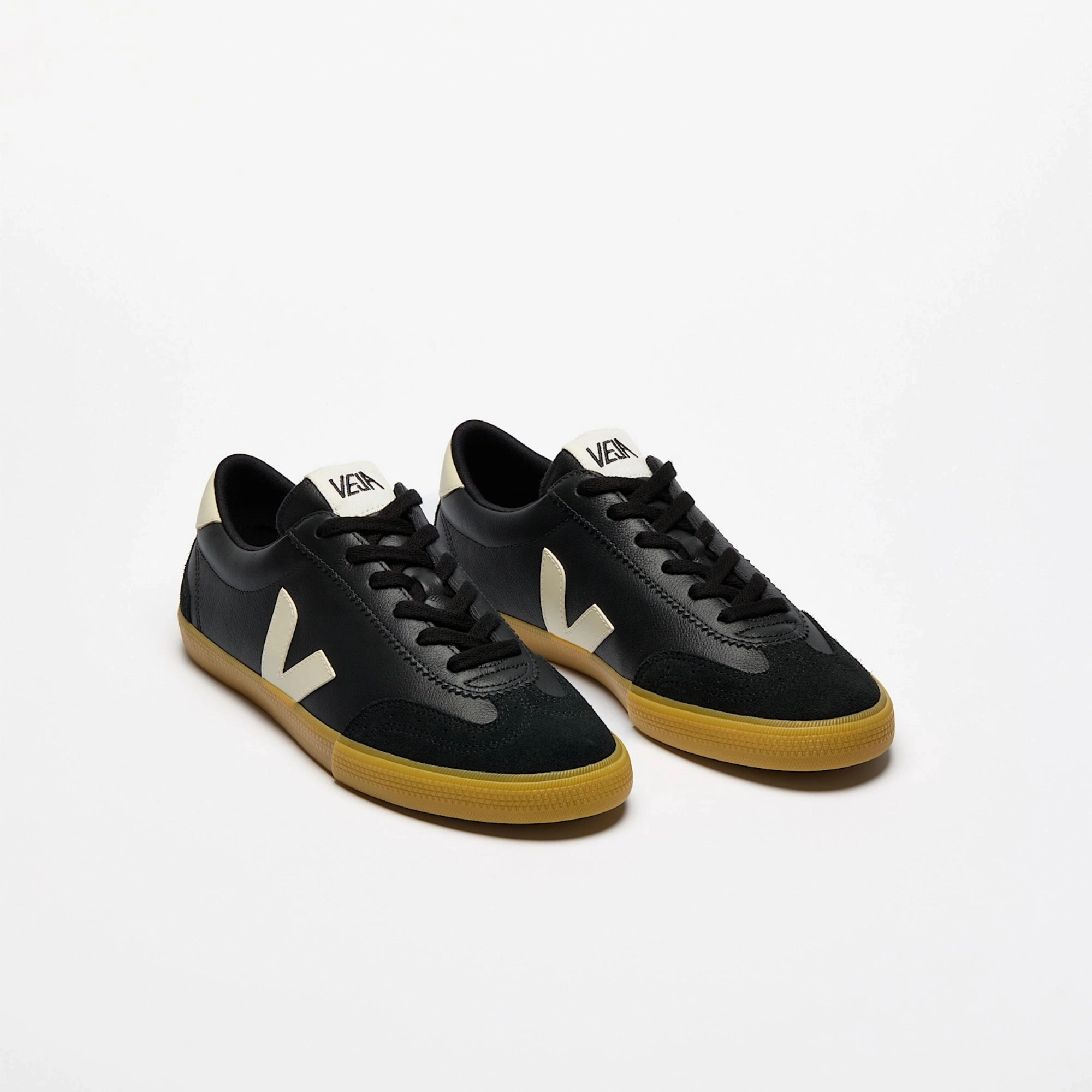 Volley Leather Sneaker (Black   Pierre) Natural Grip