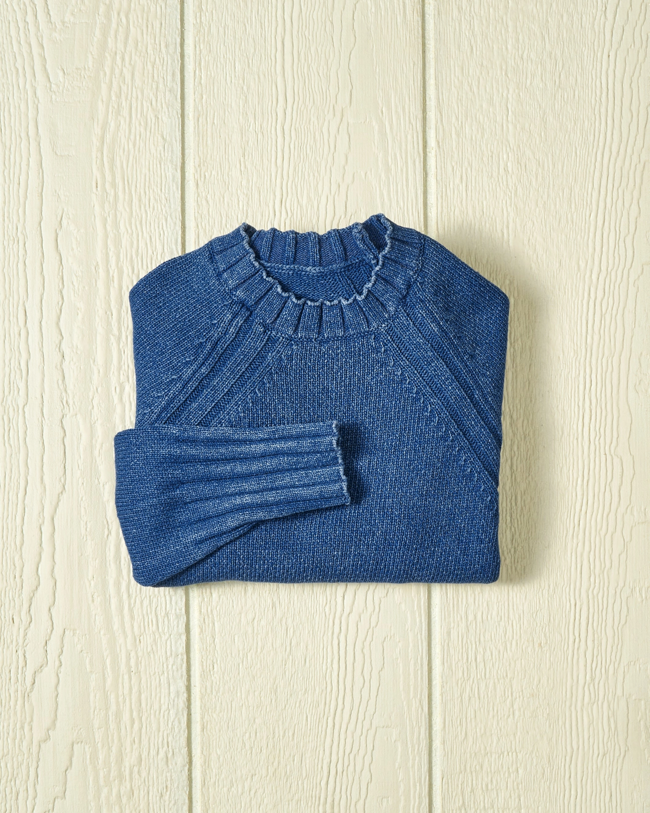 Subtle Detail Seasonal Comforted Women's Deep Sea Quaker Crewneck Sweater in Indigo